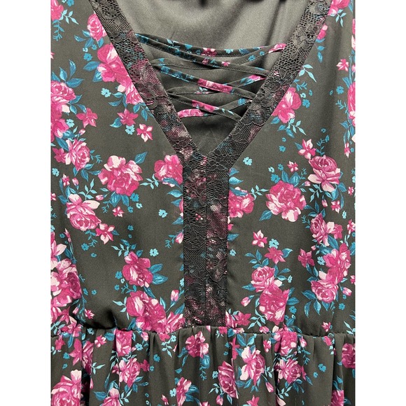 Torrid Black Floral Print Chiffon Bell Sleeve Tunic Womens Plus Size 4X - Picture 3 of 7